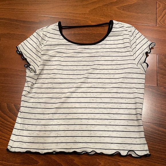 NWOT BCBGeneration Crew Neck Short Sleeve Striped Knit Baby Tee, Size Large - Picture 6 of 10